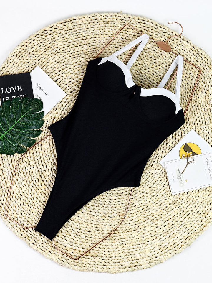 Black And White Patchwork U-Neck One-Piece Swimsuit