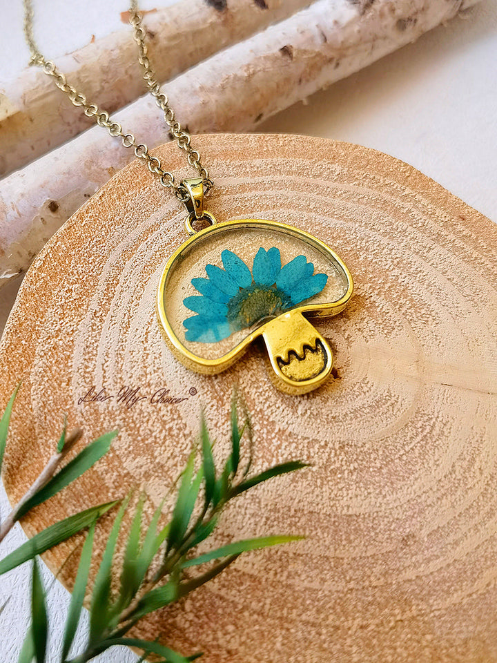 Natural Dried Flower Daisy Mushroom Necklace