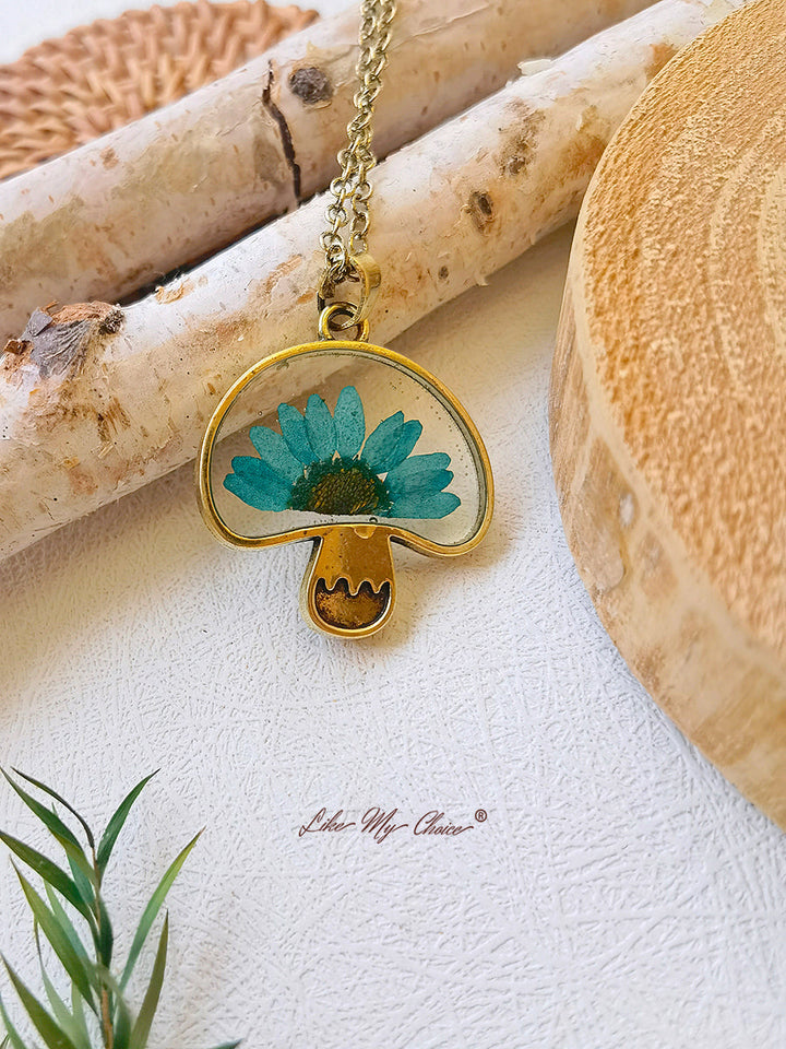 Natural Dried Flower Daisy Mushroom Necklace