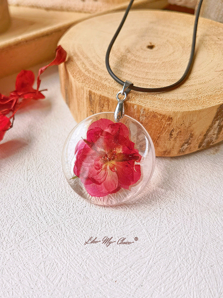 Resin Full Moon Pendant Necklace With Rose Petals