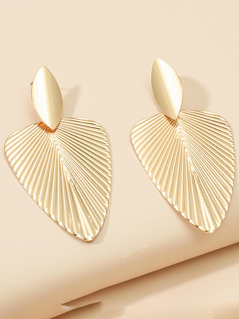 Personalized Exaggerated Geometric Leaf Earrings