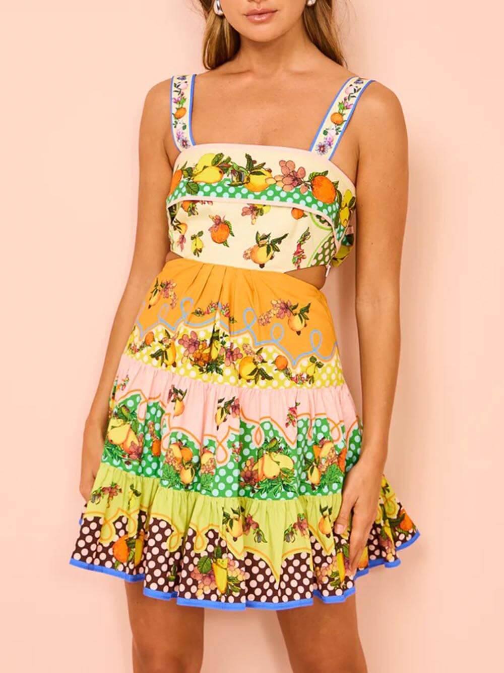 Sommerliches, mehrfarbiges, zitronenfarbenes Minikleid mit vorgefertigtem Saum