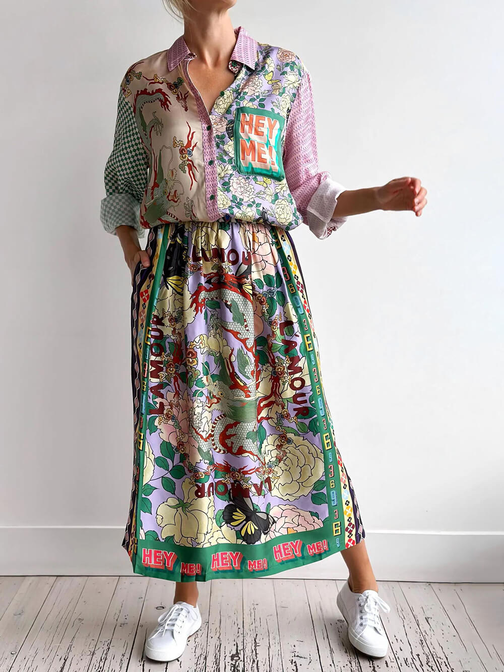 Falda con estampado de satén informal y graffiti personalizado de estilo étnico