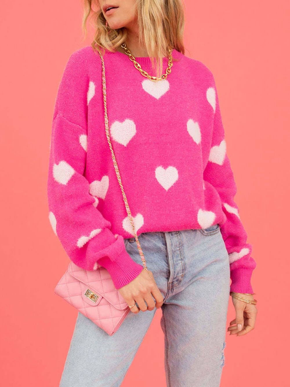 Walentynkowy sweter w kształcie serca z okrągłym dekoltem