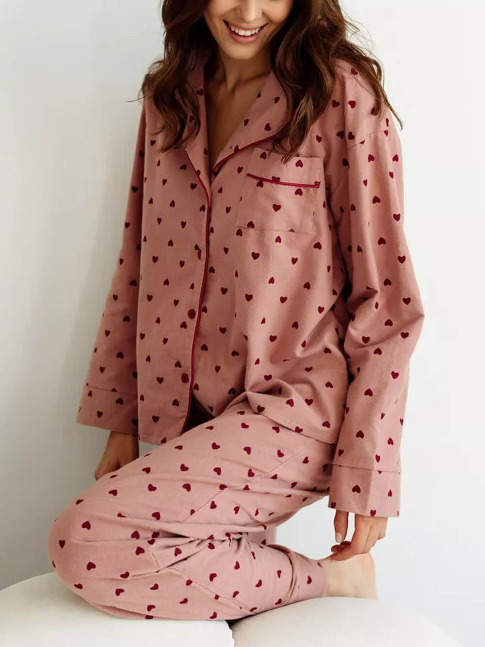 Conjunto de pijama francés con solapa y estampado de corazones