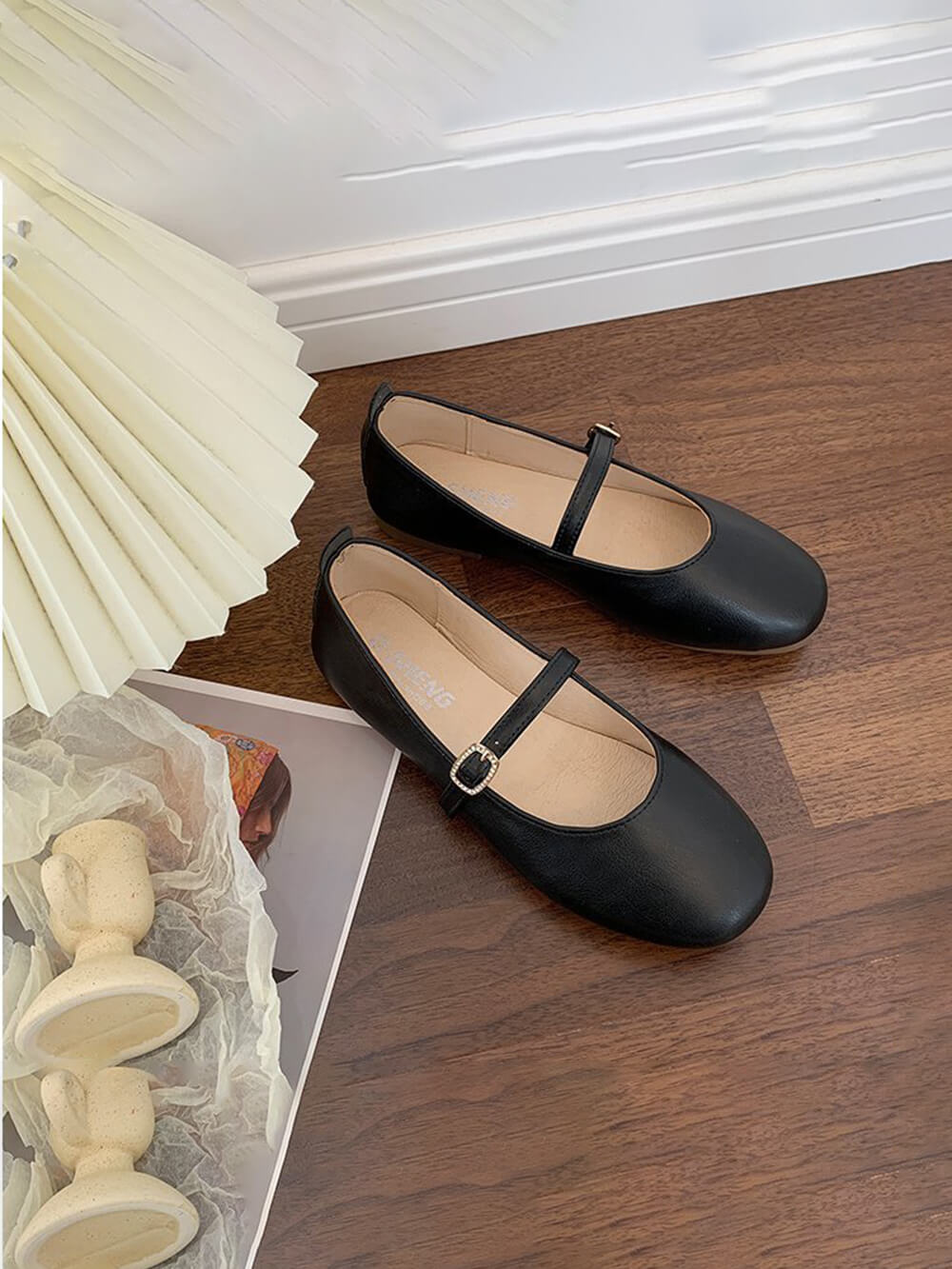 Casual Spring and Autumn Flat-soled Shallow-mouthed Toe Shoes