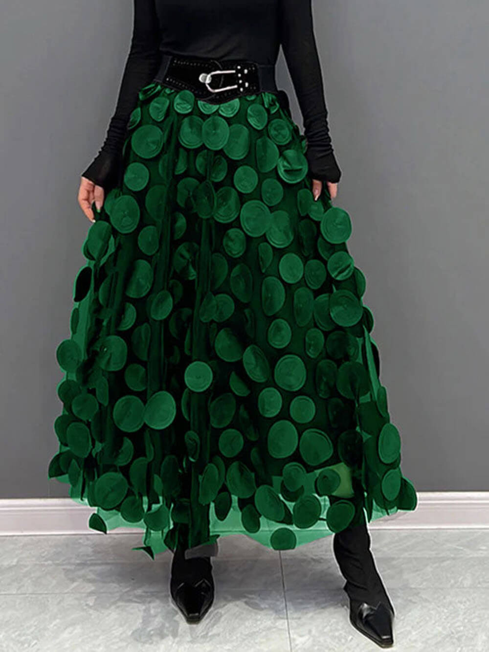 Falda elegante de tul con patchwork de lunares