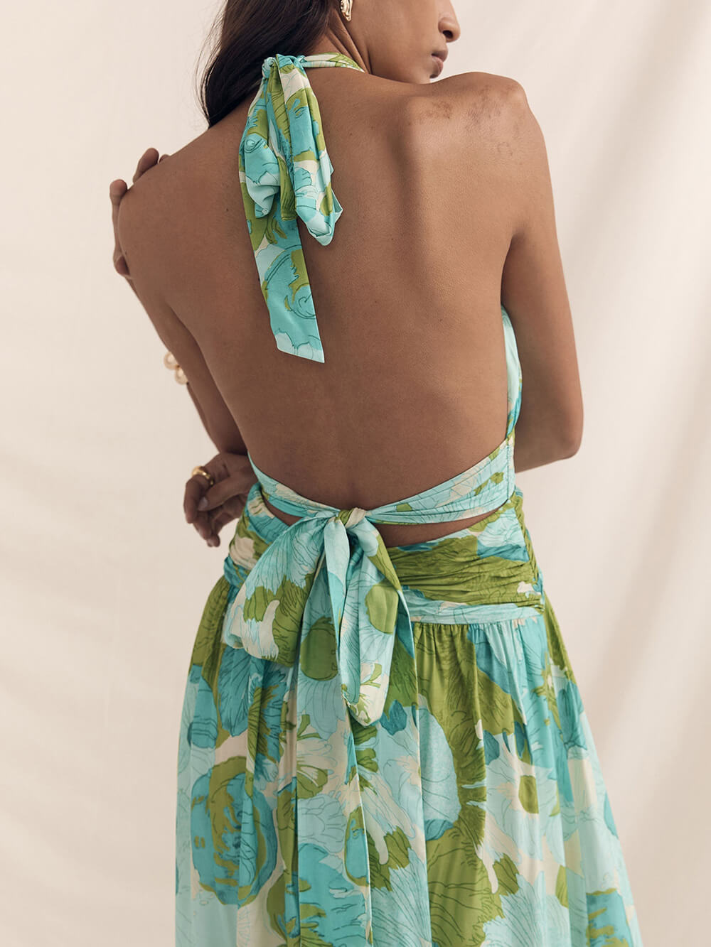 Elegant Versatile Halter Neck Printed Pleated Maxi Dress