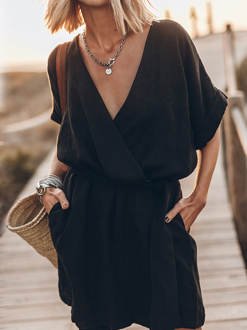Minivestido tipo kimono con cinturón y bolsillos de Breezy Leisure