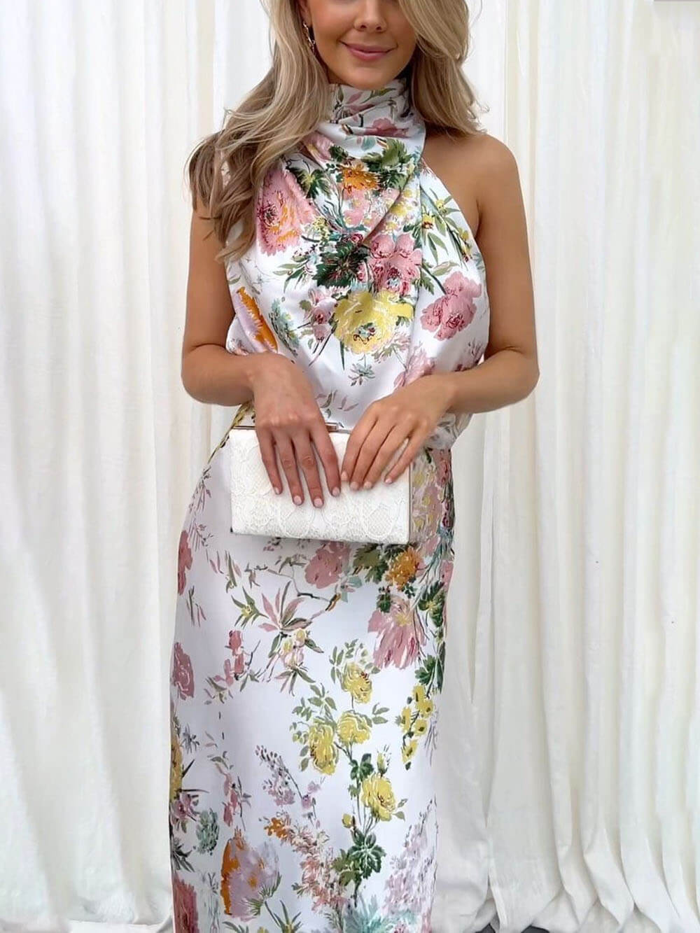 الأزهار الرسن الرقبة مطاطا الخصر فستان ماكسي