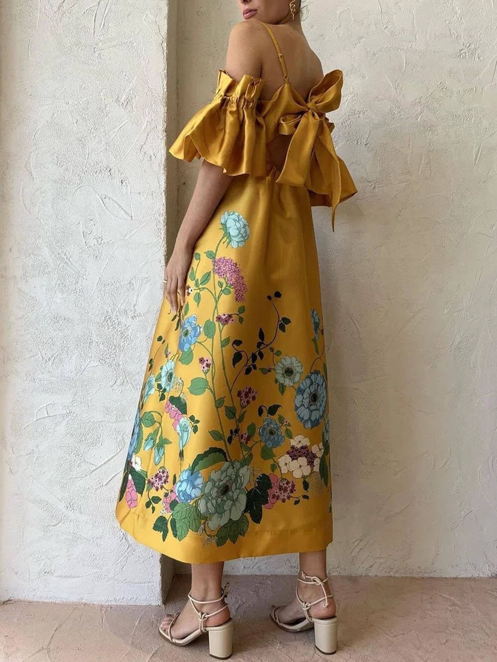 A-lijn midi-jurk met goudsbloemprint en verzamelde mouwen en zakken