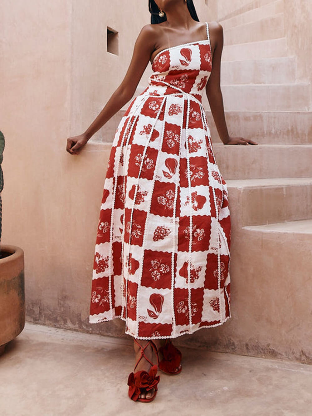 플로럴 트리밍 독특한 프린트 원 숄더 플레어 맥시 드레스