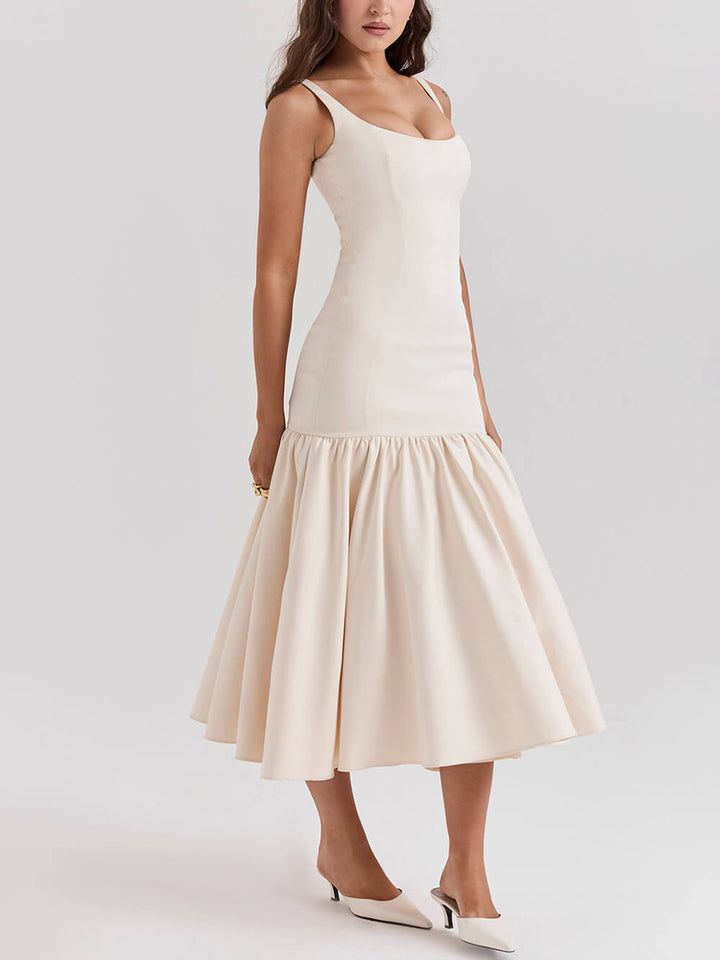 Sierlijke midi-jurk met vierkante hals en brede band en verlaagde taille