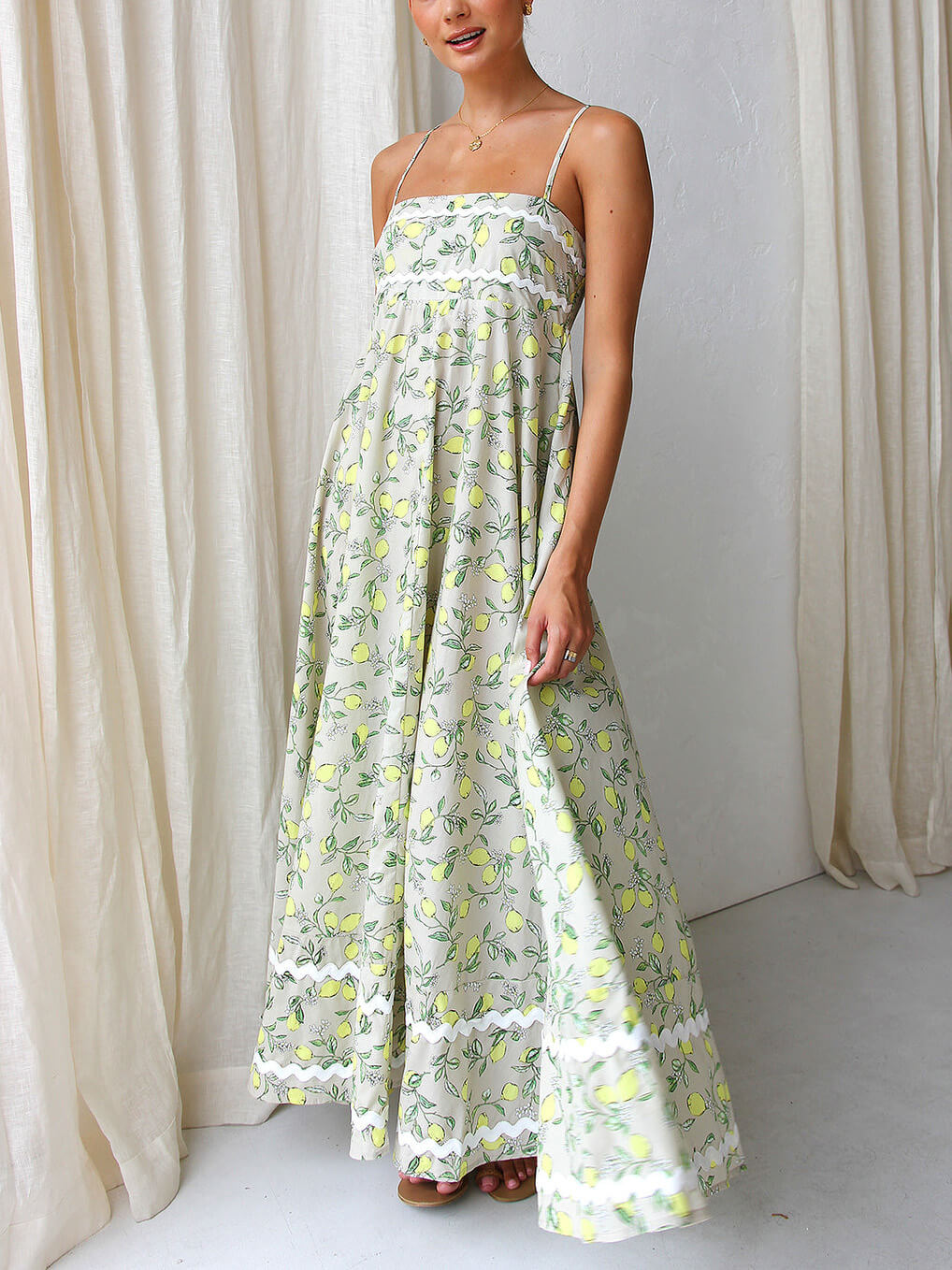 Fresh Lace Splicing Lemon Print Maxi Dress