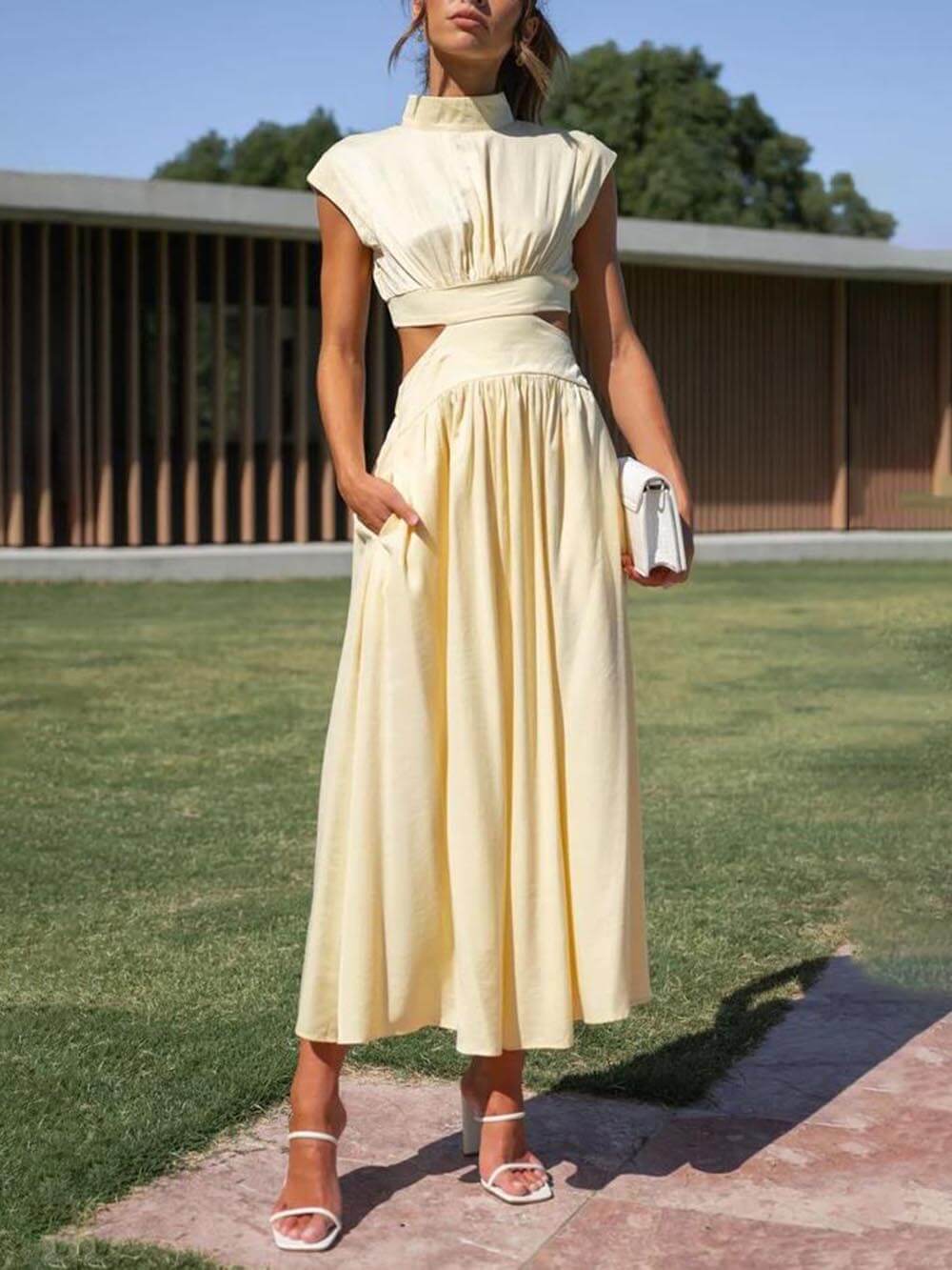 Μίντι φόρεμα διακοπών με τσέπες μέσης