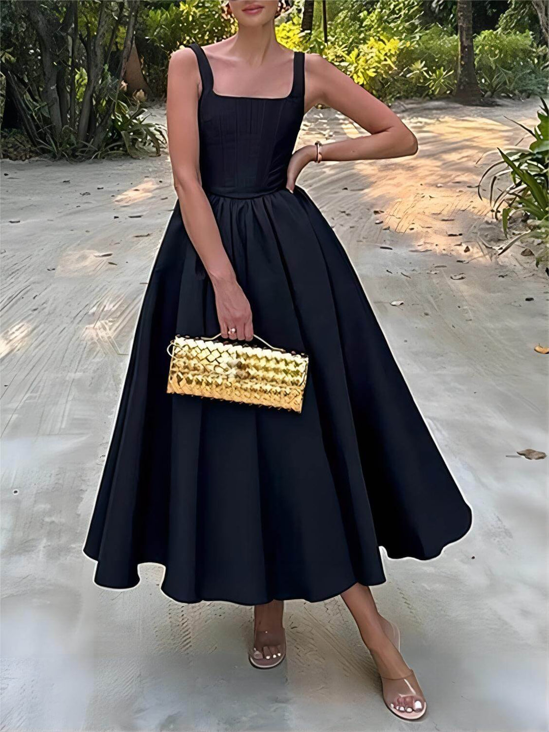 Stilig og elegant off-shoulder stroppeløs ermeløs Mixi-kjole