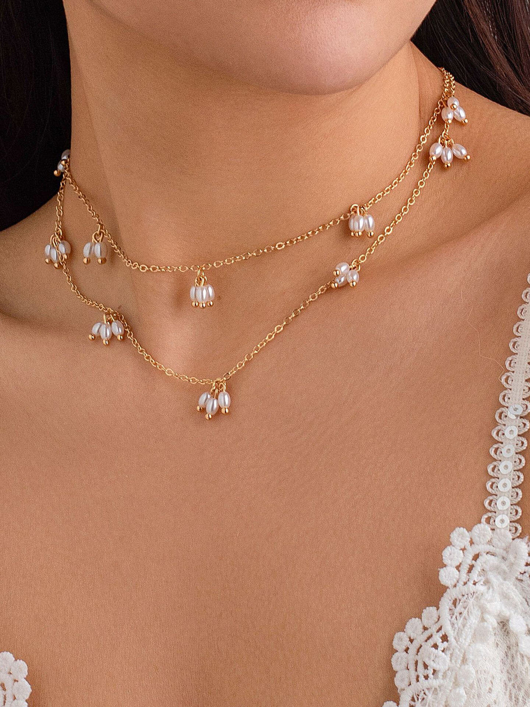 Jednoduchý řetízkový náhrdelník s rýžovými perlami