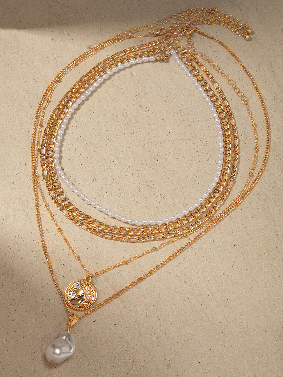 Collana con ritratto croce in rilievo multistrato vintage con perle personalizzate