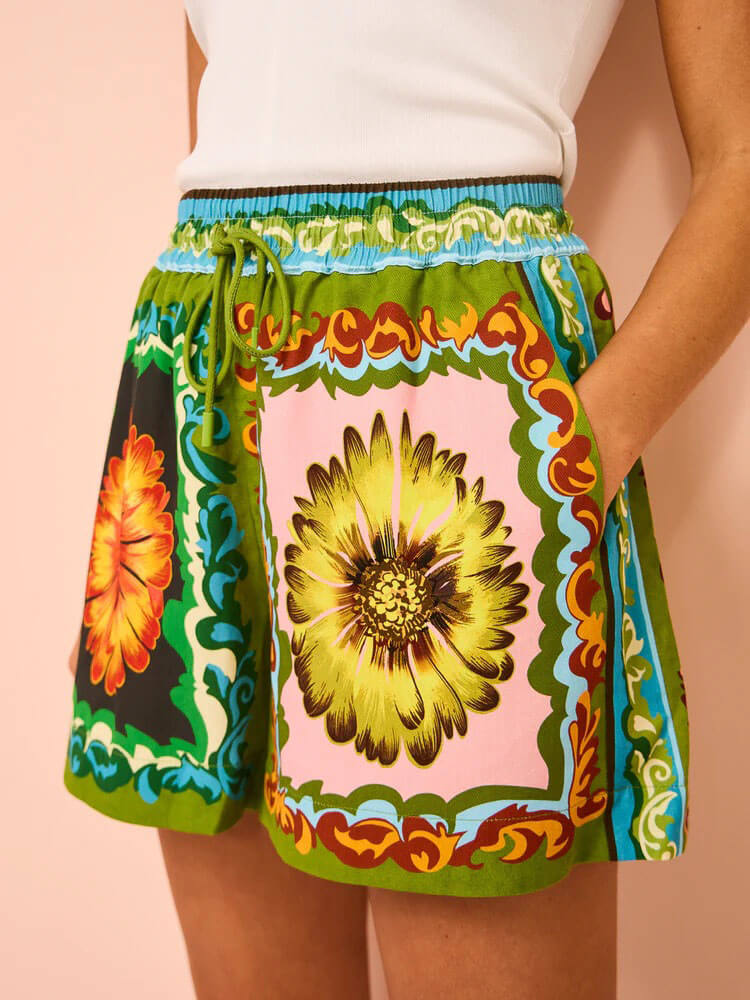 Speciale shorts met elastische taille met zonnebloemprint