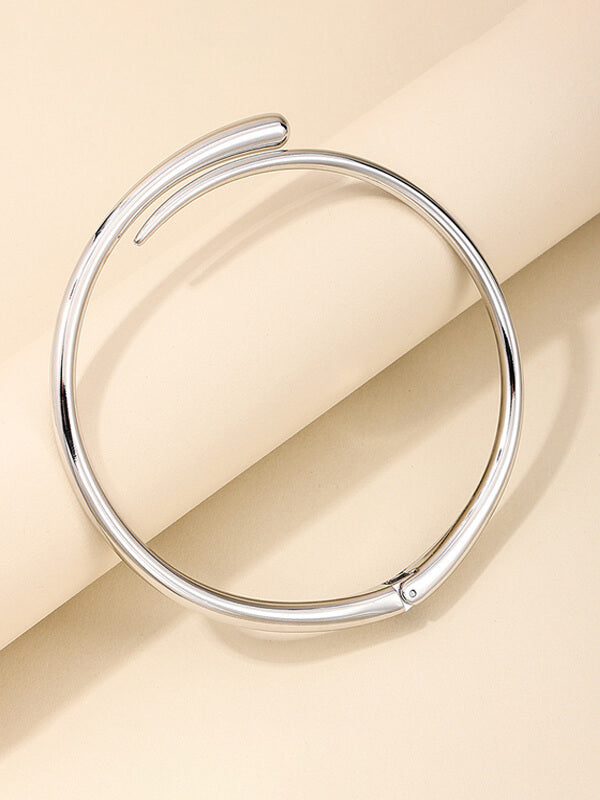 Collare lucido con anello geometrico in metallo semplice alla moda