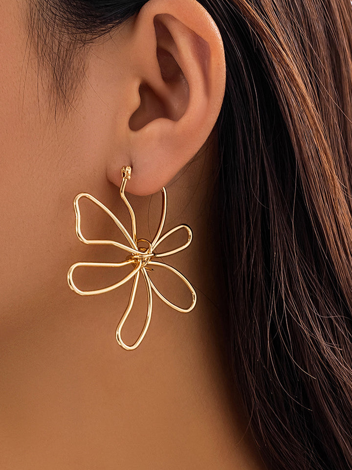 Boucles d'oreilles à grandes fleurs brillantes en métal à la mode