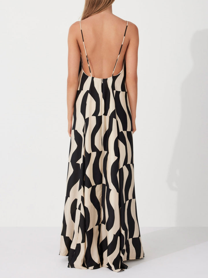 Scooped Back Relaxed Fit Style Maxi Dress
