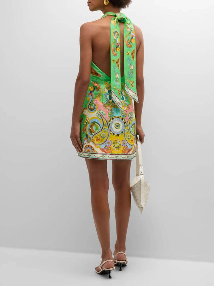 Modna, nowoczesna sukienka mini z nadrukiem etnicznym, bez pleców