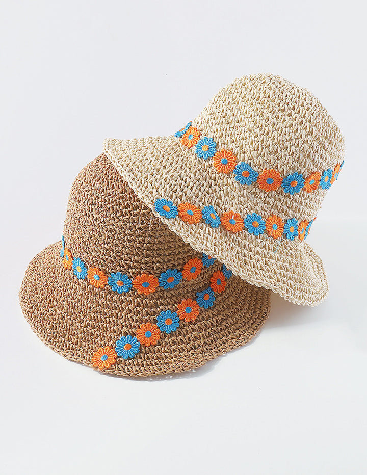 Pălărie de găleată cu broderie florală