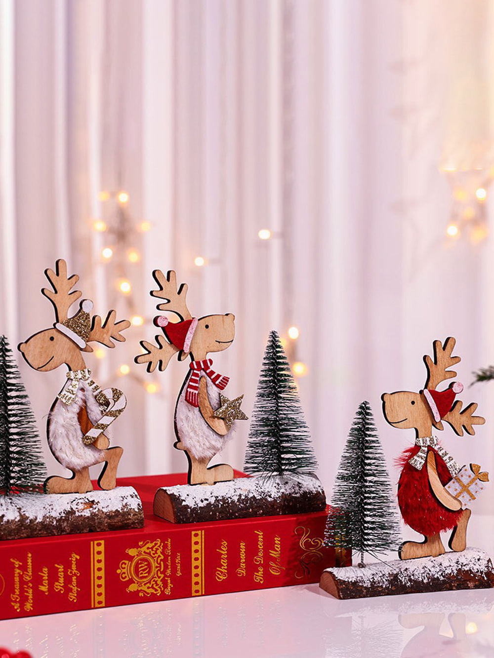 Decoraciones navideñas para árboles de cedro