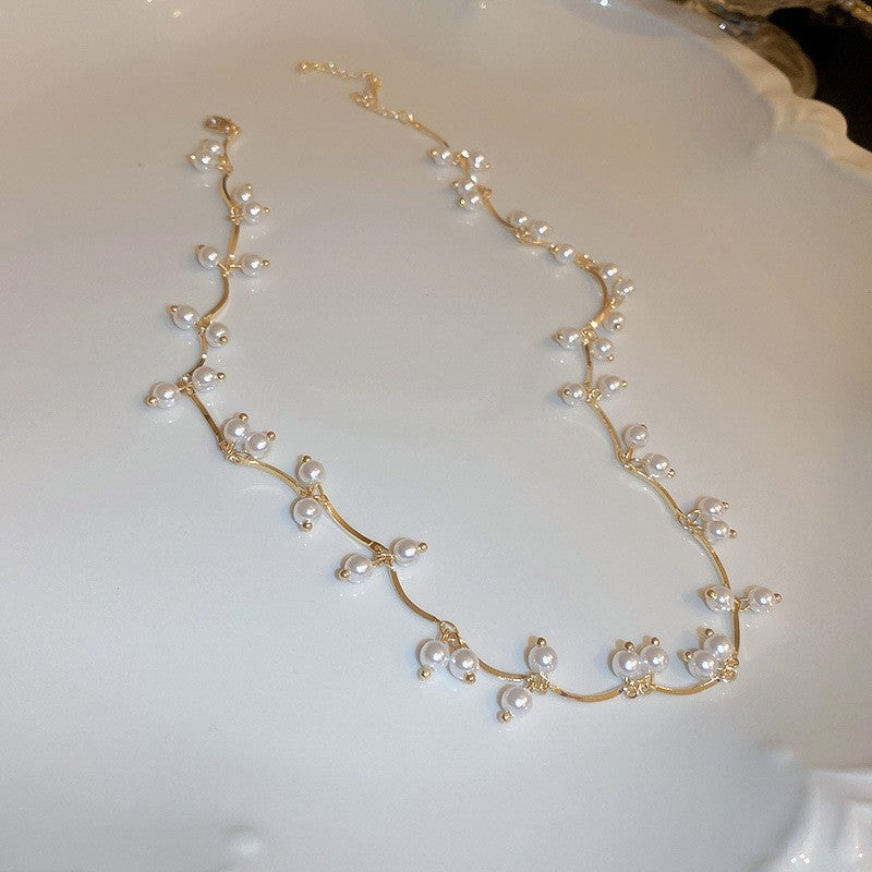 Zlatý třešňový perlový náhrdelník