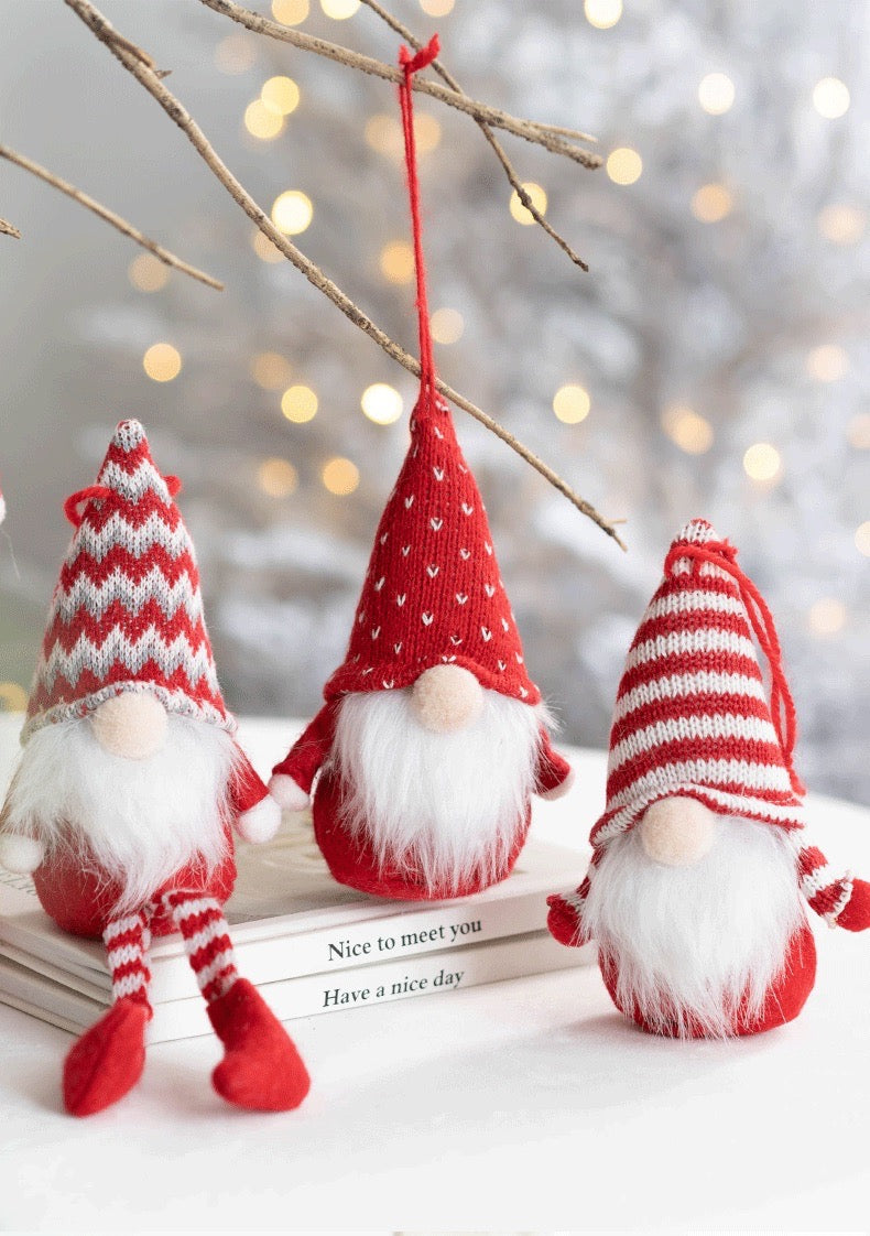 O pereche de păpuși din material textil de pluș Moș Crăciun, pandantive de Moș Crăciun