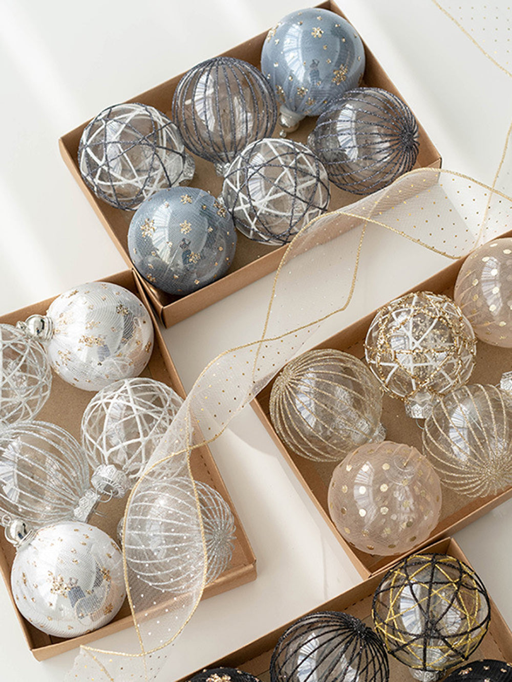 25 قطعة من كرات عيد الميلاد المرسومة لتزيين نافذة شجرة عيد الميلاد