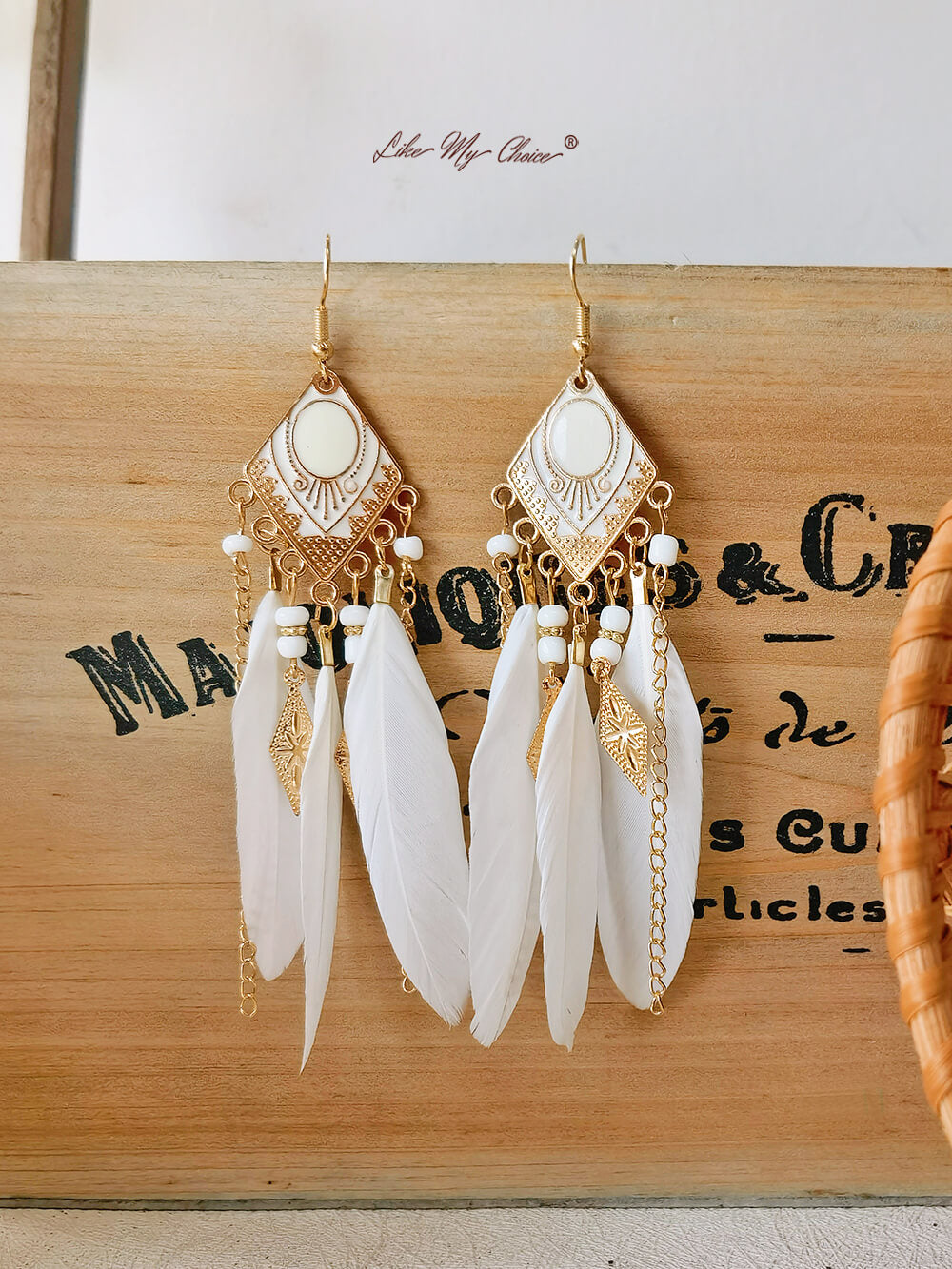 Boucles d'oreilles longues pendantes avec pompon en plumes de perles et losanges style Boho