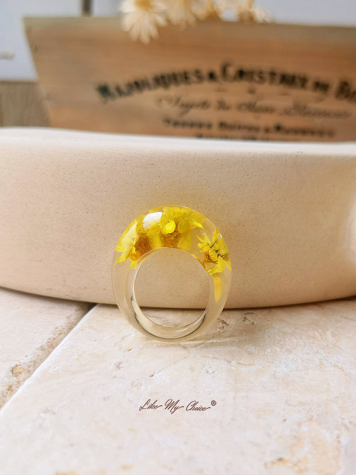 Daisy oválný prsten z pryskyřice