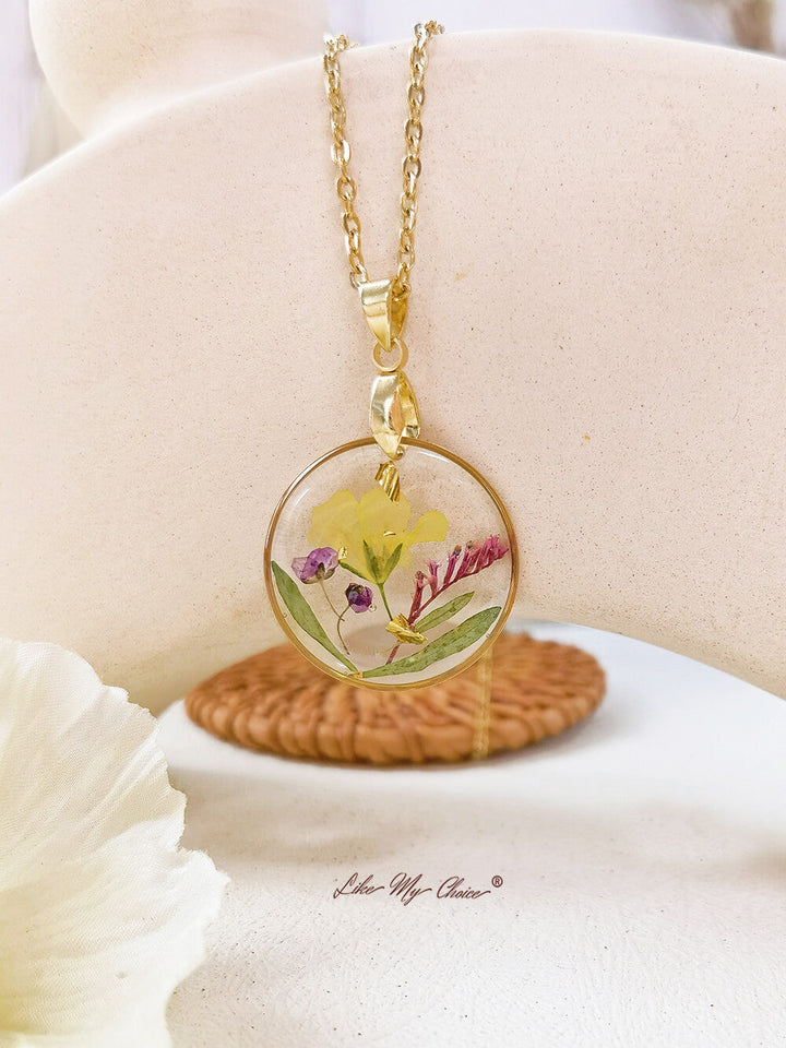 Handmade Birth Flower Bouquet Pressed Resin Pendant Necklaces-March flower