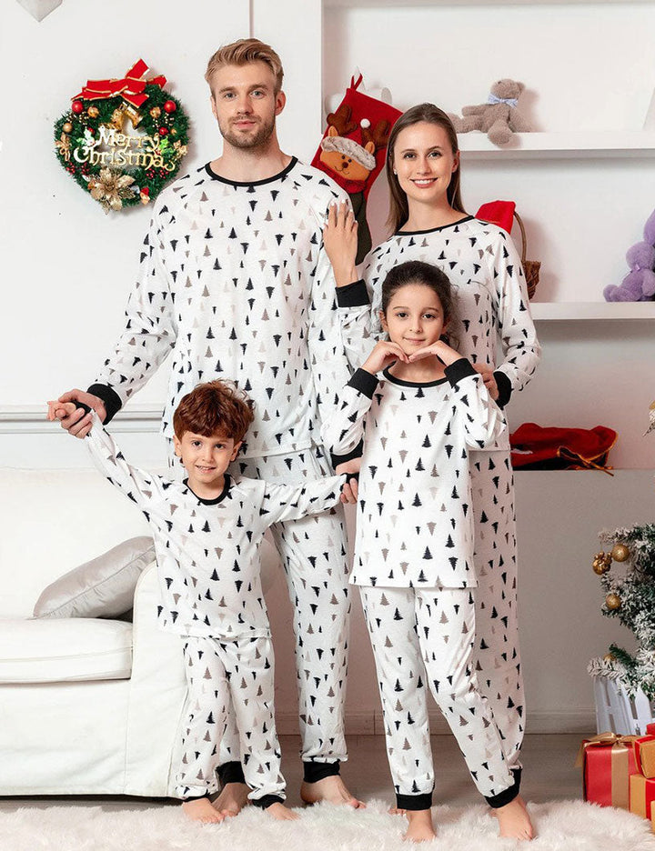 Conjunto de pijamas para família de férias