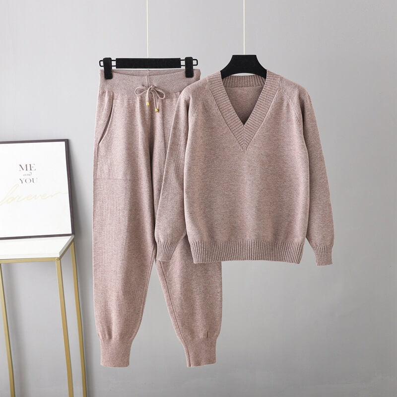Luxuriöses Set aus Pullover und passender Hose