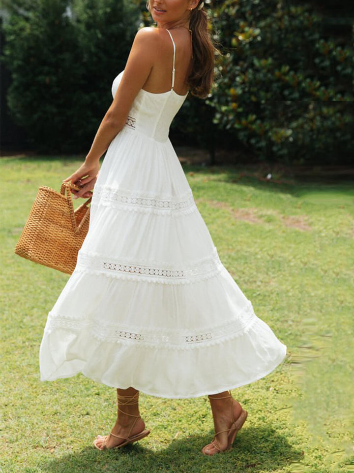 Sukienka midi z koronką w jednolitym kolorze