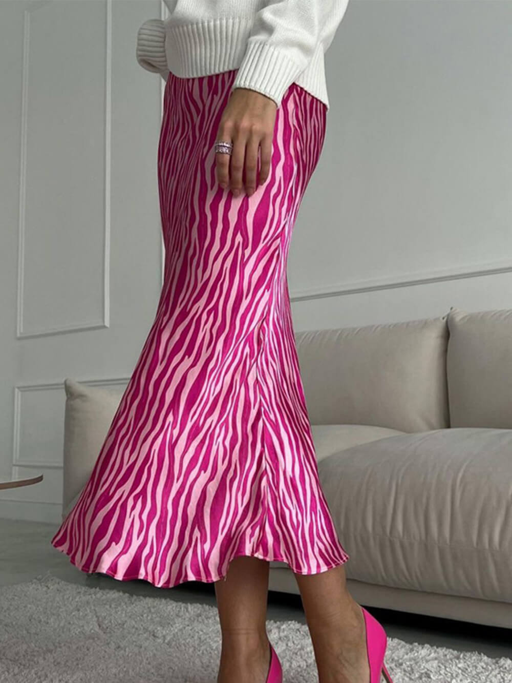 Μοδάτη φούστα με γαλλική στάμπα