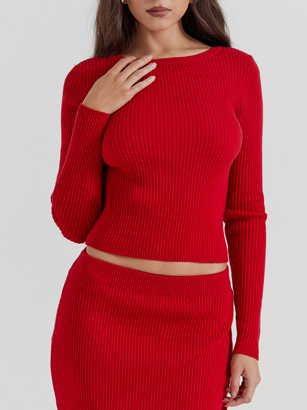 Sweter z kokardką w kolorze szkarłatnego kaszmiru