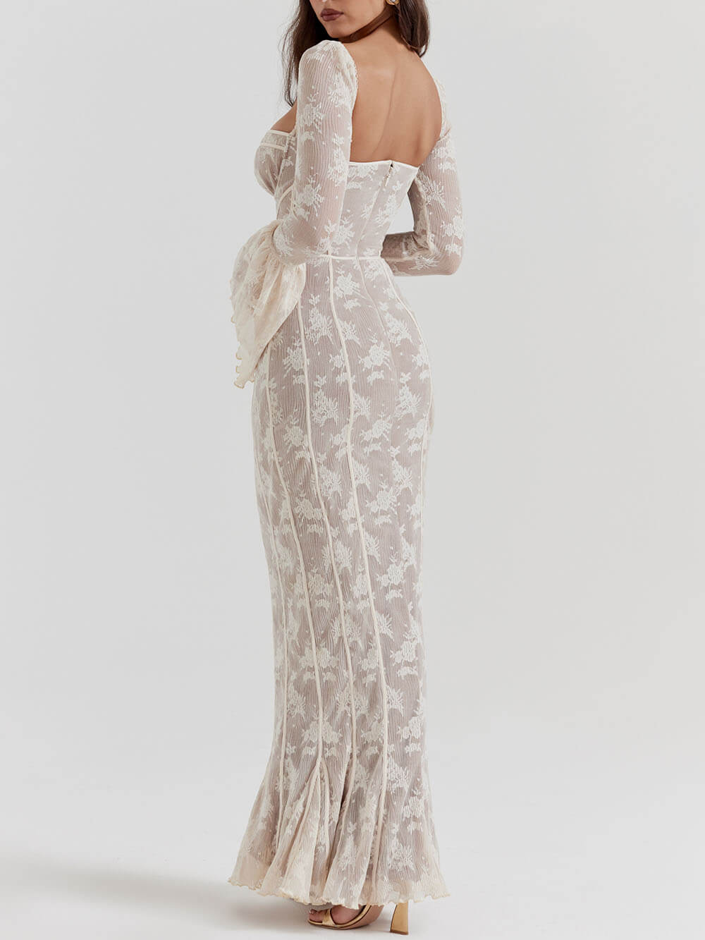 Sukienka maxi z kremową koronką w stylu vintage
