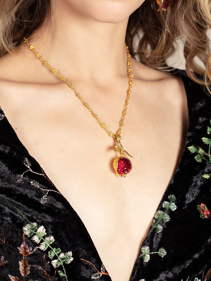 Turecký zlatý náhrdelník s designem granátového jablka