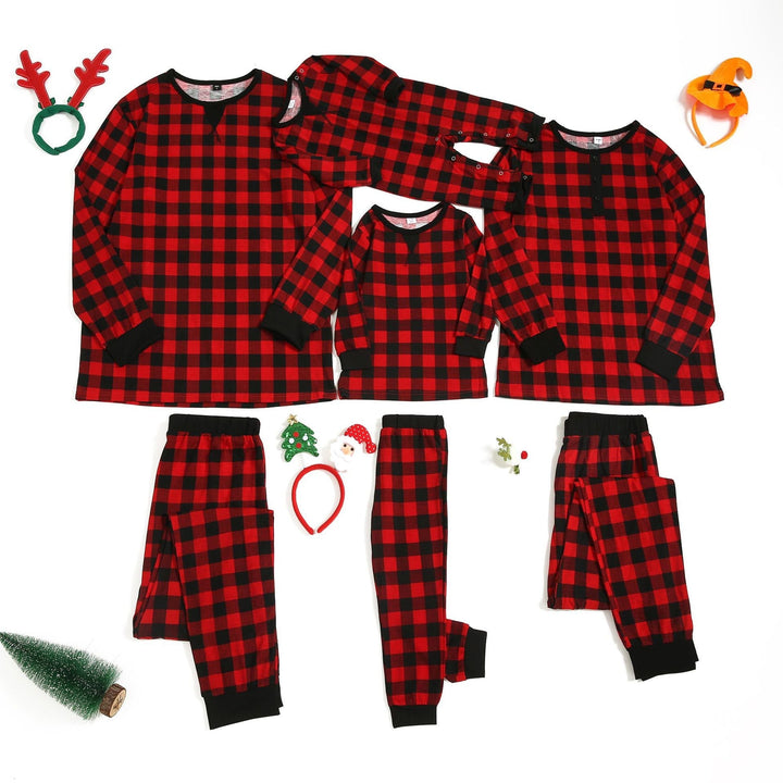 Χριστουγεννιάτικο Μαύρο-Κόκκινο Καρό Οικογενειακό Σετ ασορτί πιτζάμες