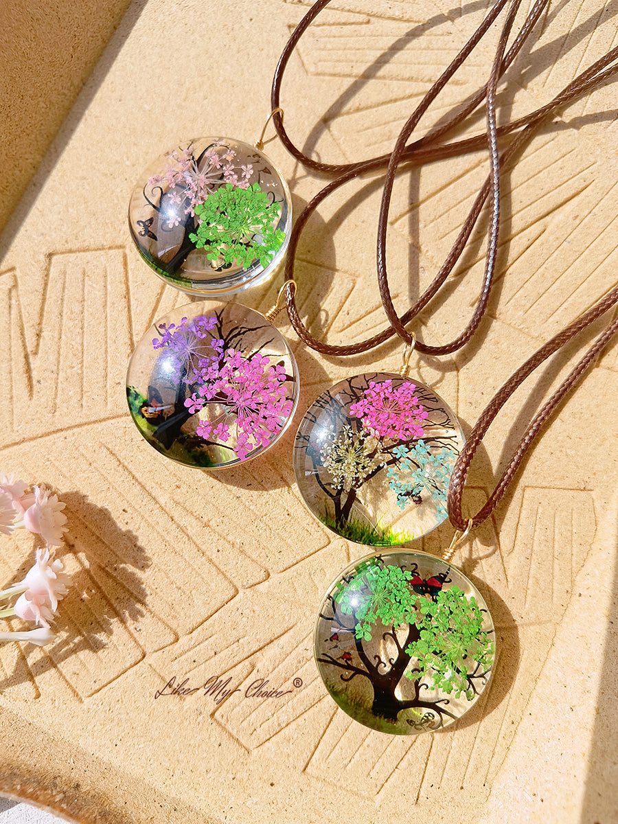 Collier pendentif arbre de vie fleur de prunier