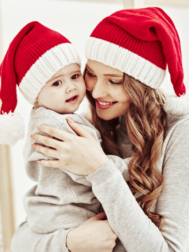 قبعة محبوكة على شكل كرة من فراء عيد الميلاد للأم والطفل