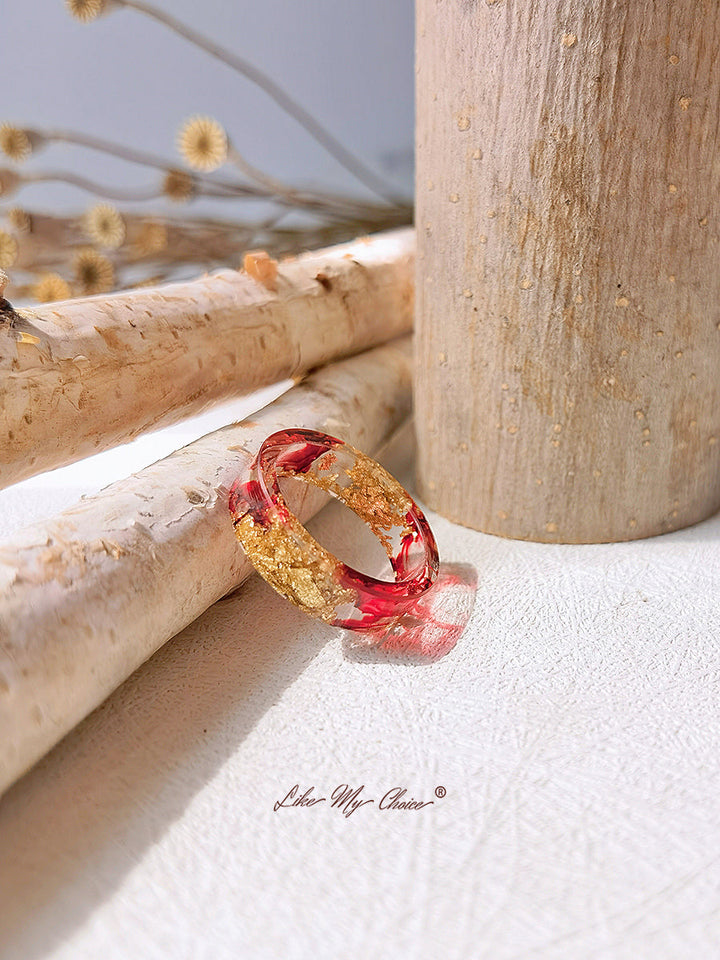 Anel de resina colorida de folha de ouro com flor seca artesanal