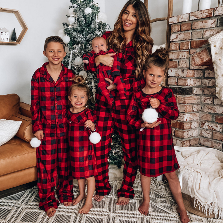 Χριστουγεννιάτικο σετ οικογενειακών πιτζάμες καρό stand-up γιακά
