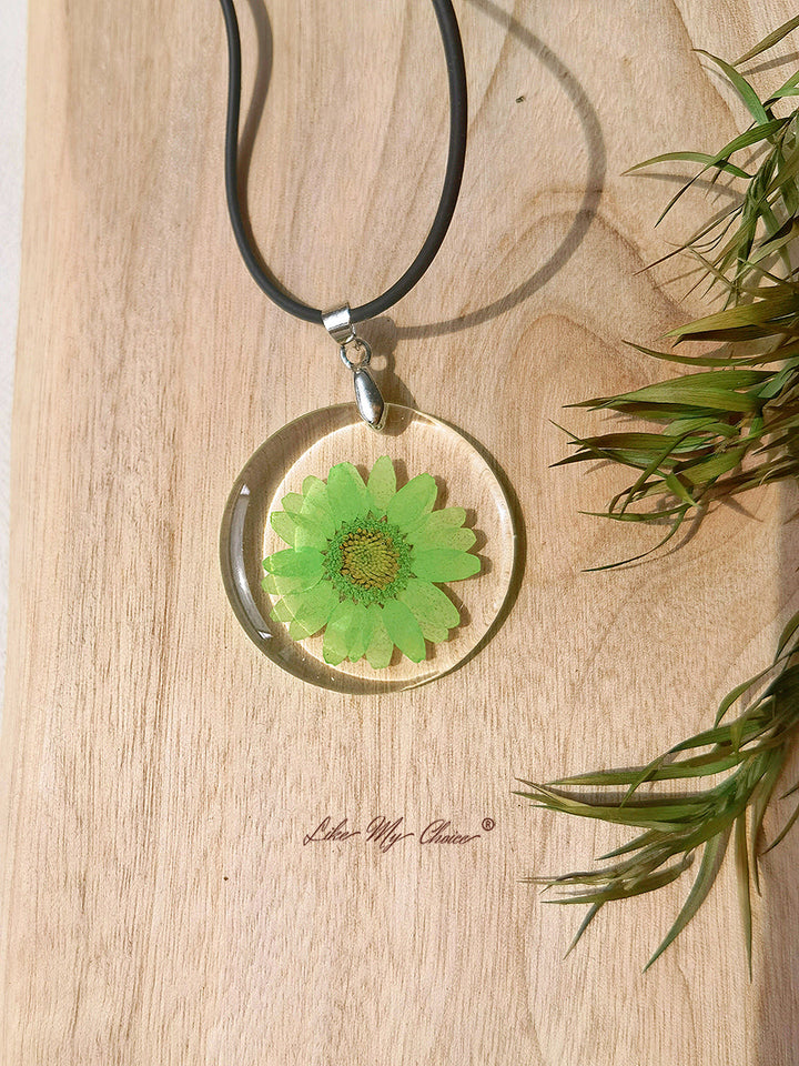 Hippie Flower Pendant Necklace