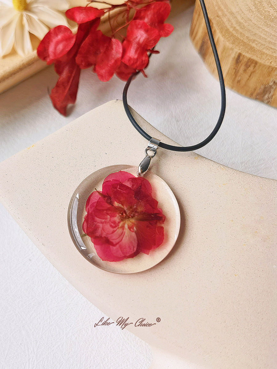 Resin Full Moon Pendant Necklace With Rose Petals