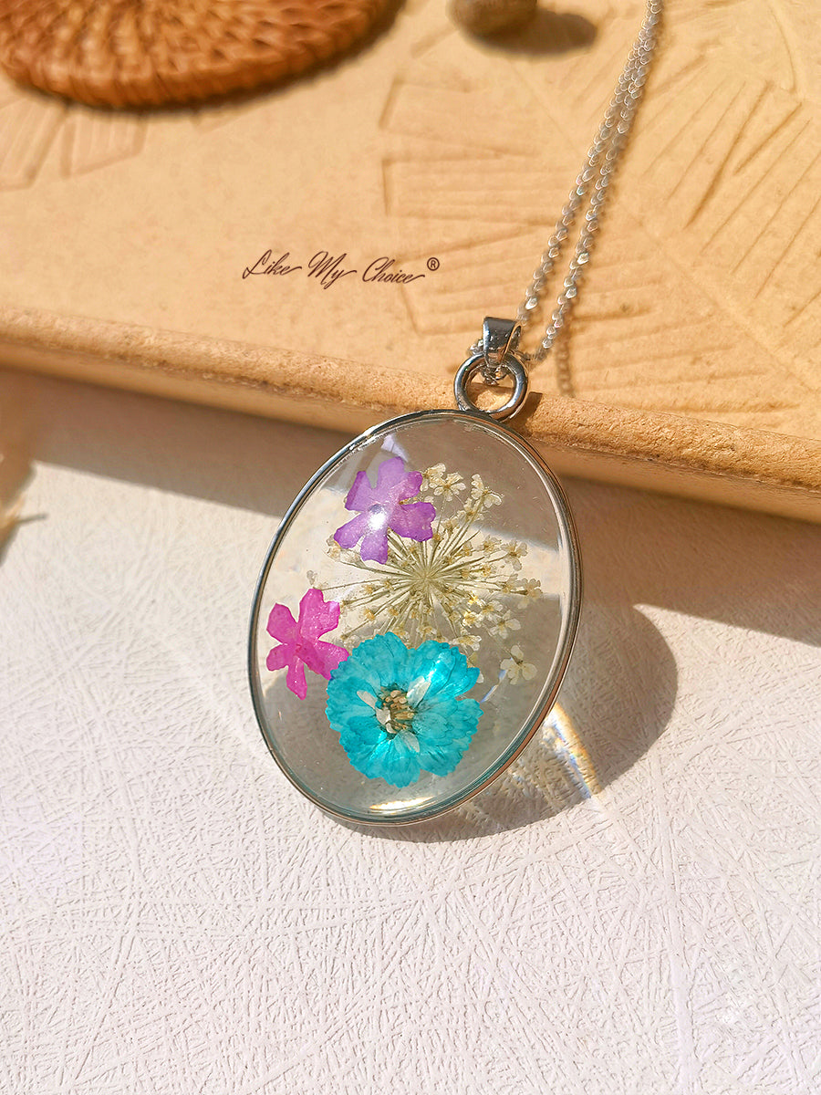 Resin Pendant Necklace With Larkspur Blue Galsang Flower